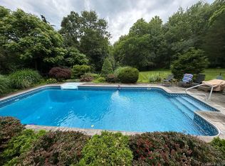 17 Woodridge Drive, Chester, NY 10918