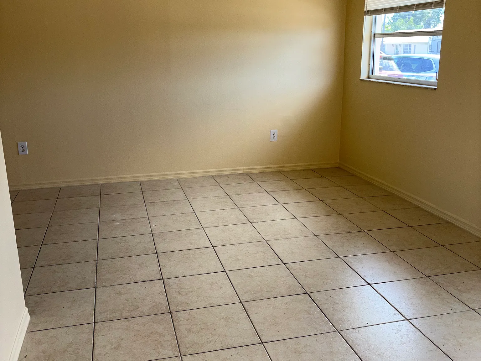 27132 Ann Arbor Ave — Photo 4