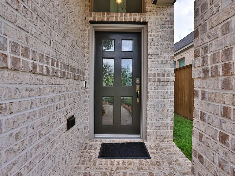 317 Rise Ln — Photo 4