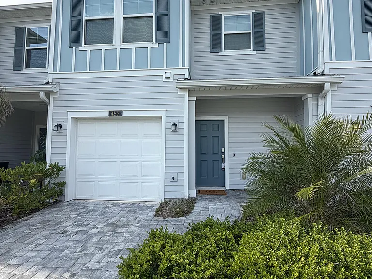 457 Boracay Cir — Photo 1