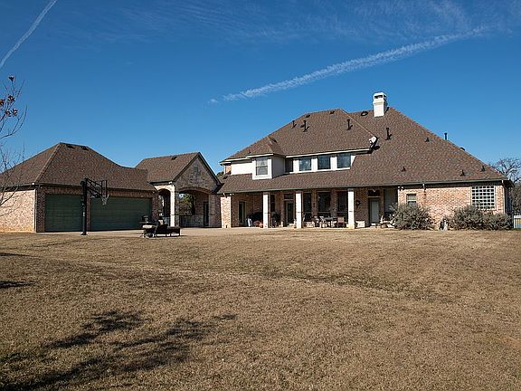 5th image of 921 Double Springs Ln