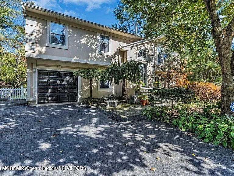 541 Frank Applegate Rd — Photo 5