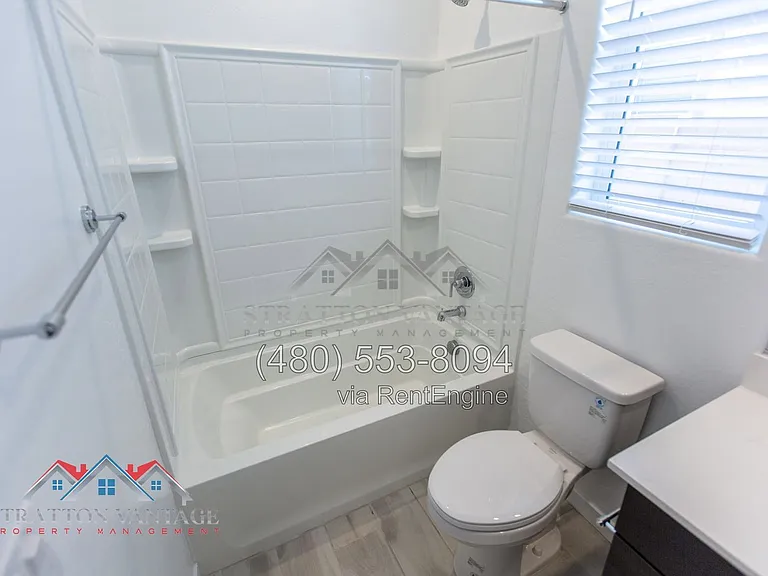 4204 E Enmark Dr — Photo 9