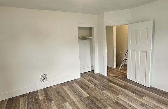 5th image of 308 Montgomery Ave
