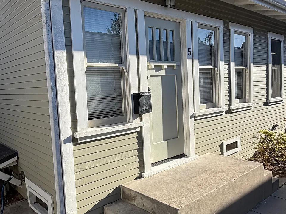 814 Main St #5