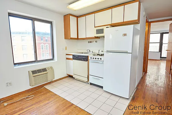 Rented by Genik Group Corp | media 21