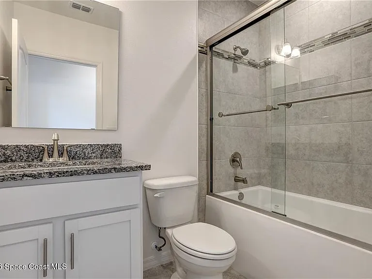 406 Easy St — Photo 34