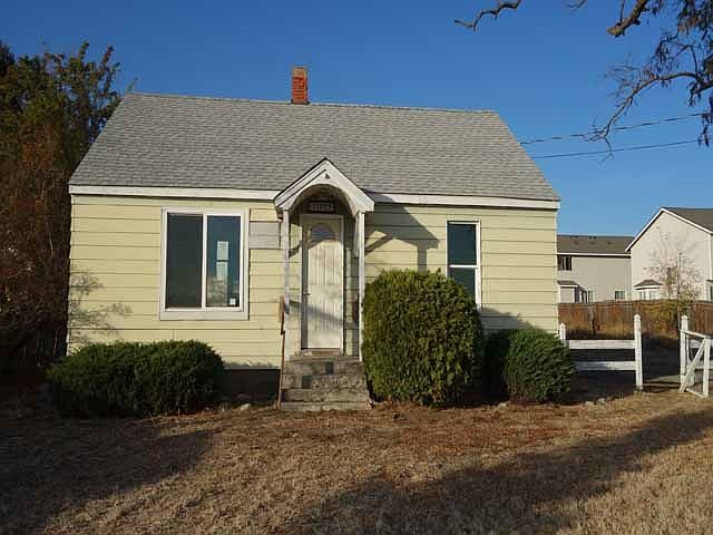 1st image of 11715 E Mansfield Ave