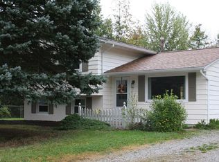 4601 Idleview Dr, Vermilion, OH