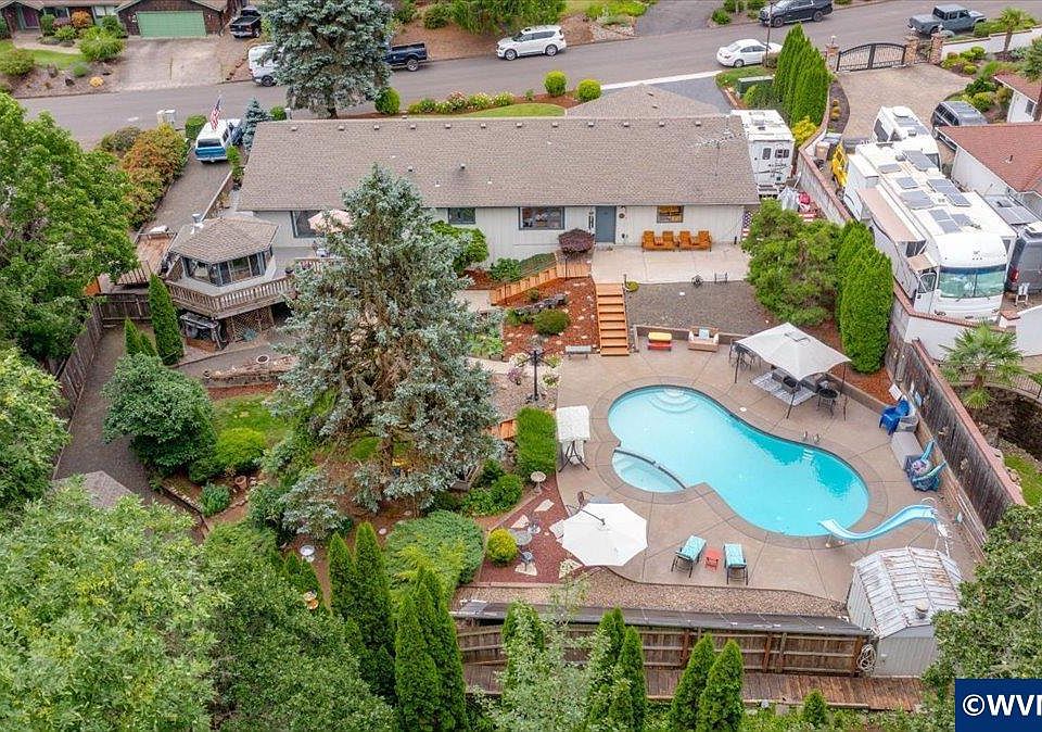 1st image of 1360 SW Laurelwood Dr