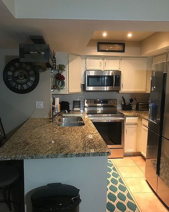 1st image of 540 N May St #1098