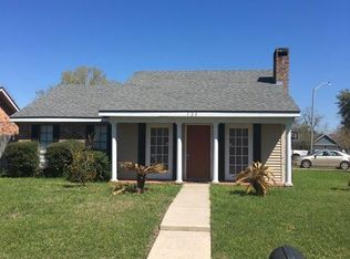 725 Canberra Rd, Lafayette, LA 70503
