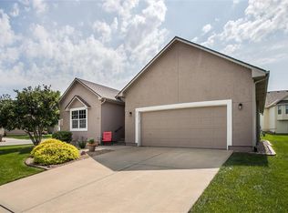 313 Alexander Creek Ct, Raymore, MO 64083
