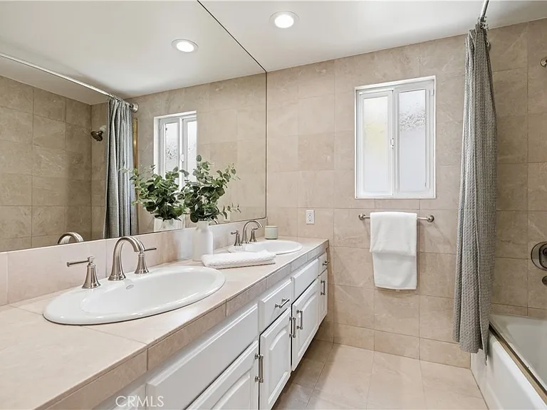 5347 Cangas Dr — Photo 36