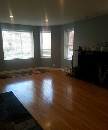2nd image of 8217 S Oglesby Ave
