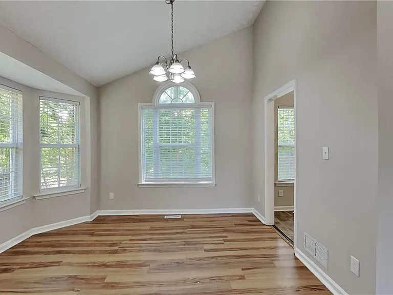 460 Highlander Way — Photo 6