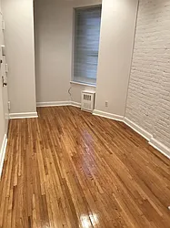 Rented by Metropolis Real Estate of Manhattan