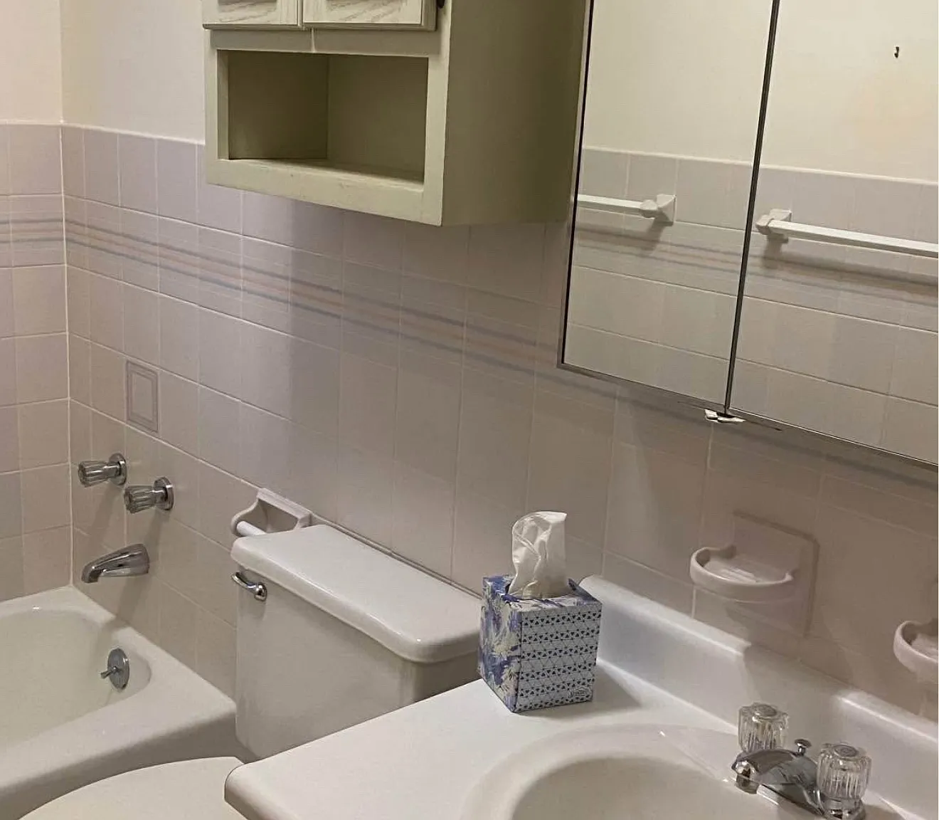 3 bed, 1118 sqft, $1,100 — Photo 4