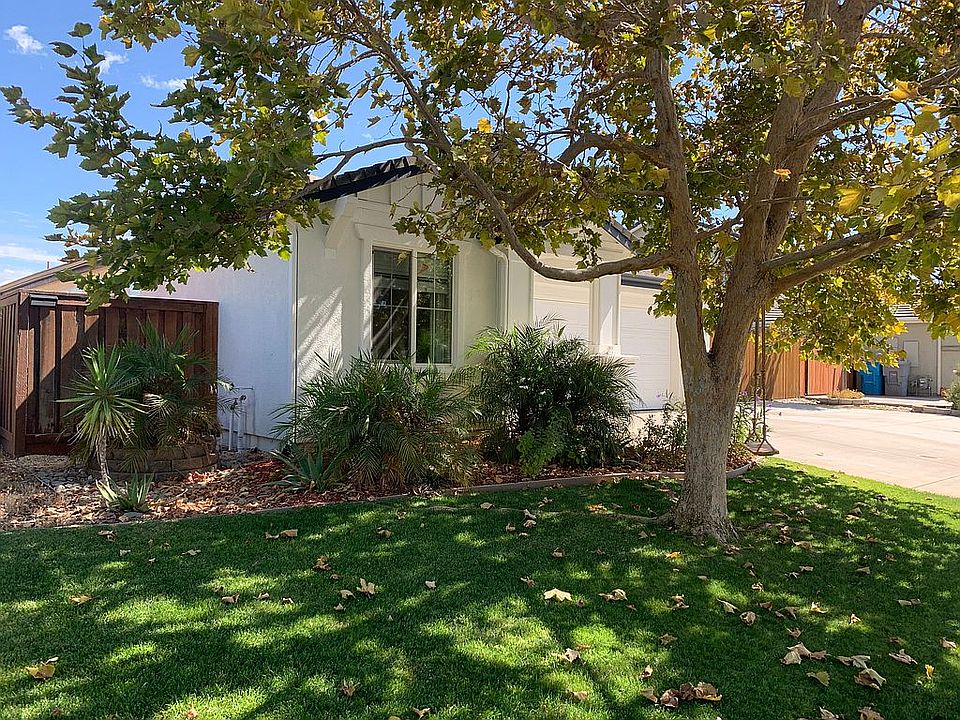 1st image of 1574 Minories Dr