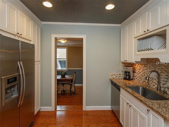4th image of 533 Bryn Mawr St
