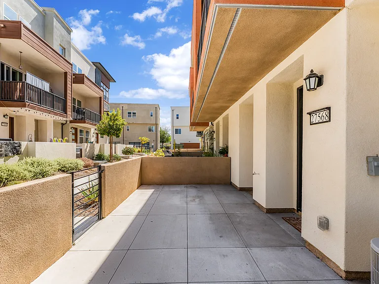 27568 Heron Pl — Photo 5