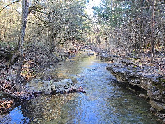 3rd image of 521 County Road 2281