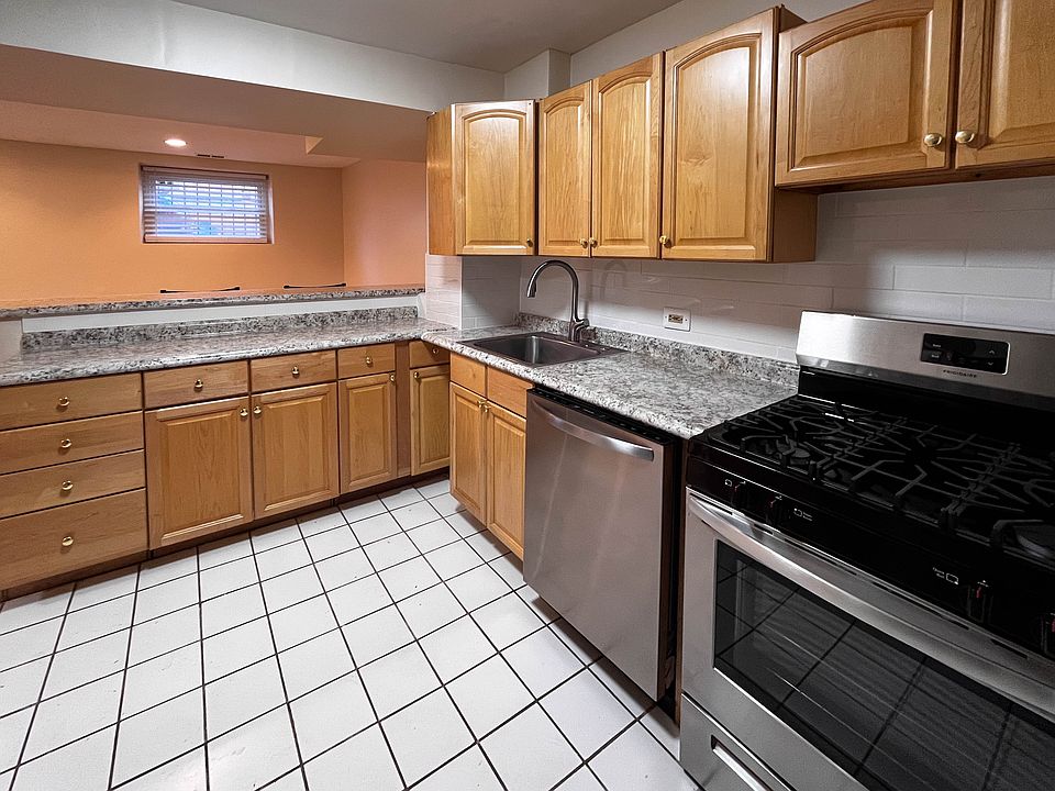 1st image of 2237 N Kedzie Blvd APT G
