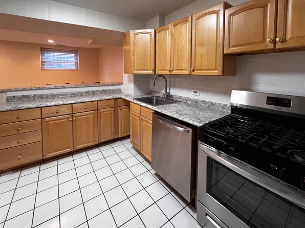 2237 N Kedzie Blvd APT G, Chicago, IL 60647