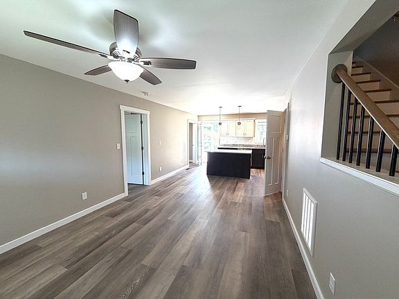 3rd image of 55 Cole Rd