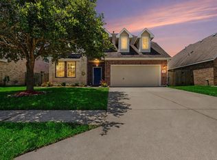 4506 Legends Bay Dr, Baytown, TX 77523