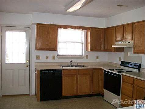 4th image of 717 Pioneer Ln