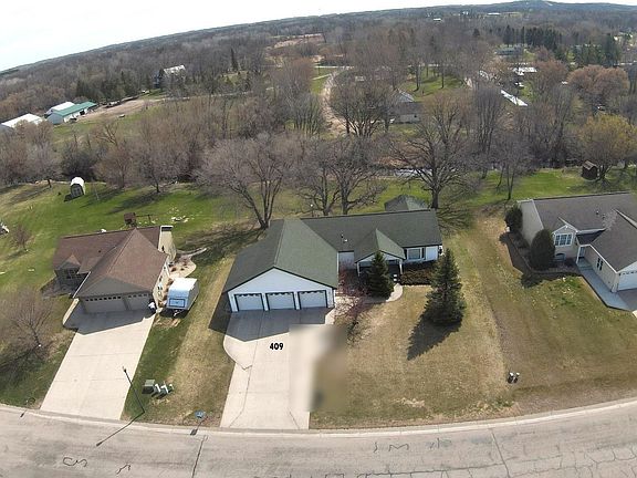 4th image of 409 Pelican River Rd