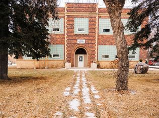 208 Center St, Wimbledon, ND 58492