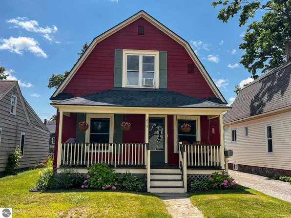 618 E Garfield St, Cadillac, MI 49601