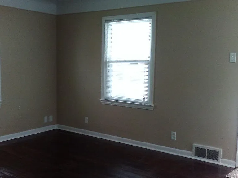 28728 Maple St — Photo 8