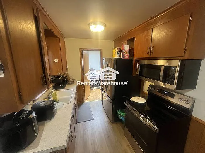 5700 Colfax Ave N — Photo 7