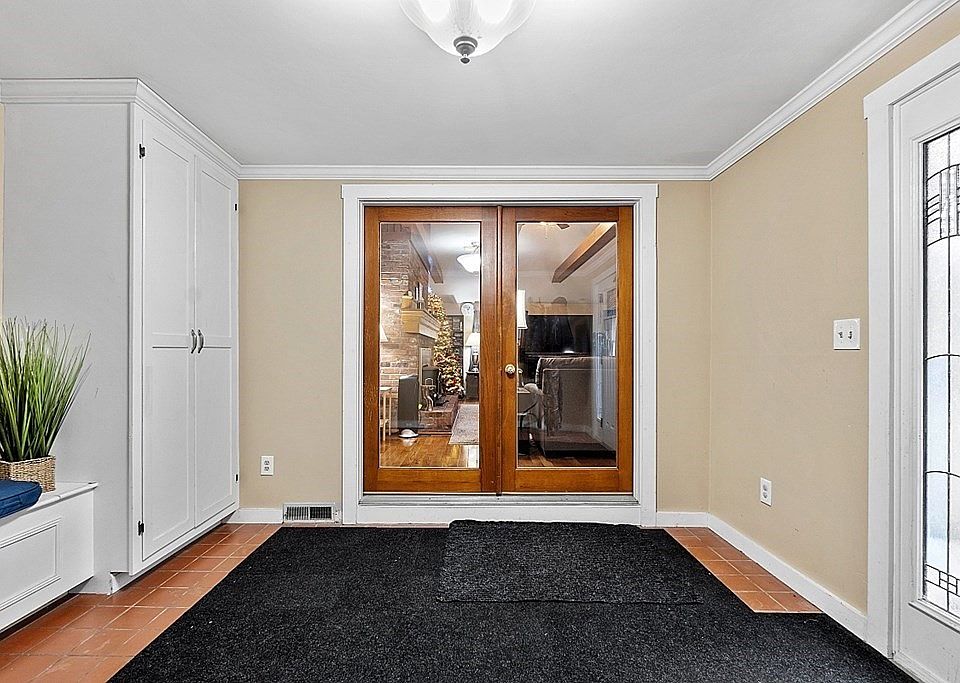 110 New West Townsend Rd, Lunenburg, MA 01462 Zillow