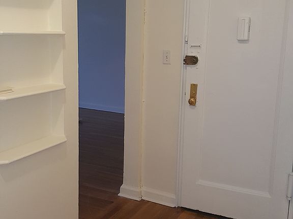 5th image of 13528 78th Ave APT E
