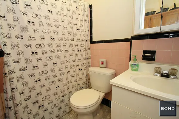 Rented by Bond New York | media 27