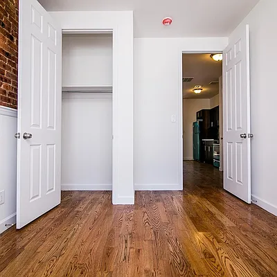 Rented by Nooklyn NYC LLC | media 18