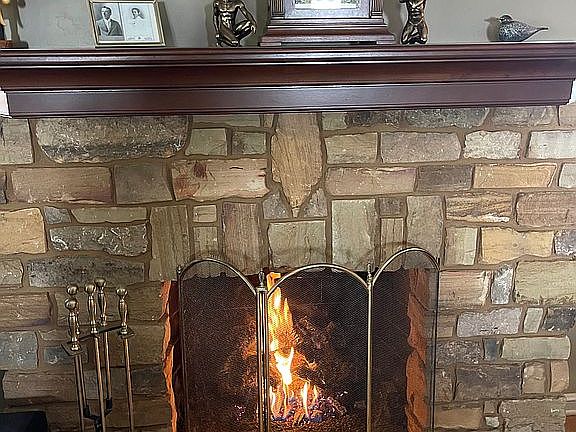 5th image of 8901 Elsmere Dr