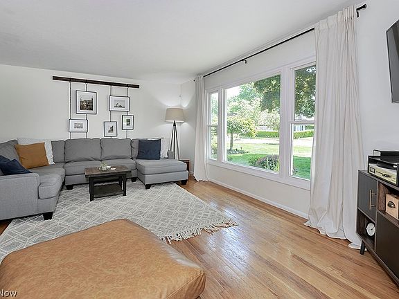 4th image of 5281 Ashwood Dr