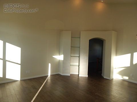 2nd image of 714 61st Ave