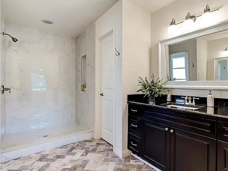 413 W Pleasantview Dr — Photo 16