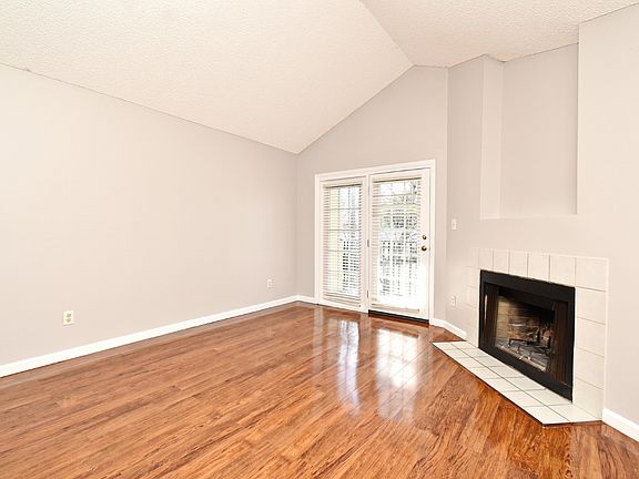 3rd image of 246 Afton Sq Unit 303