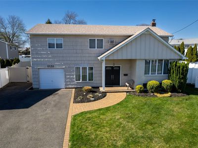 2551 Townhouse Circle, Bellmore, NY, 11710
