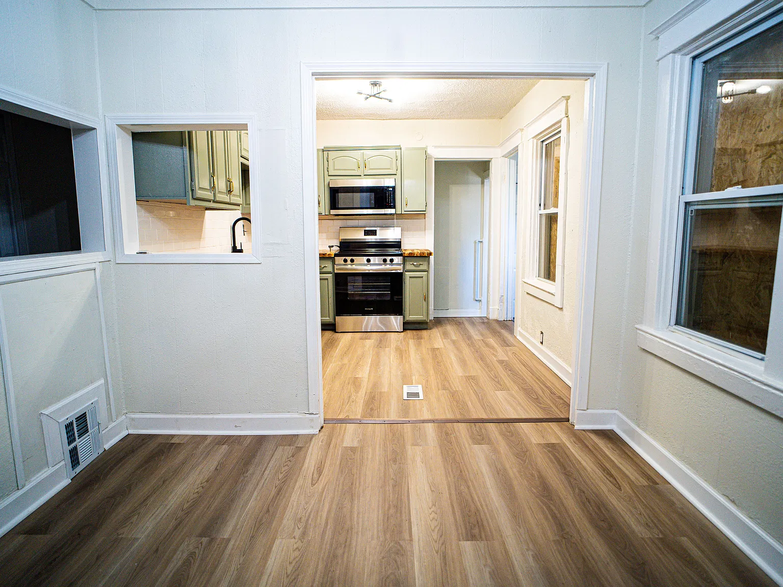 4 bed, 984 sqft, $1,485 — Photo 4