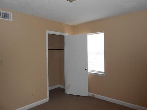 Bedroom 2 - Blue Canoe