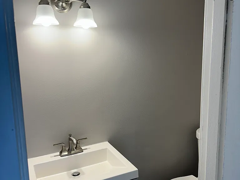 42 Weiser Ave — Photo 3