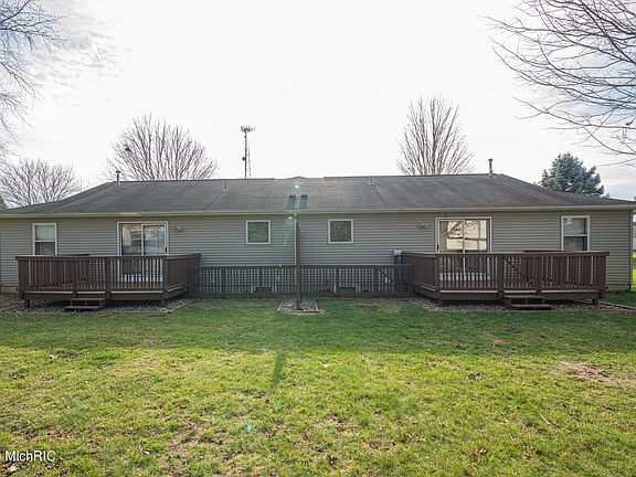 4th image of 4220/4222 Chelten St